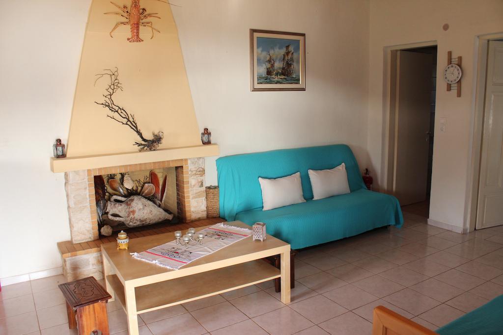 Villa Mourtero House Kalamakia Habitación foto